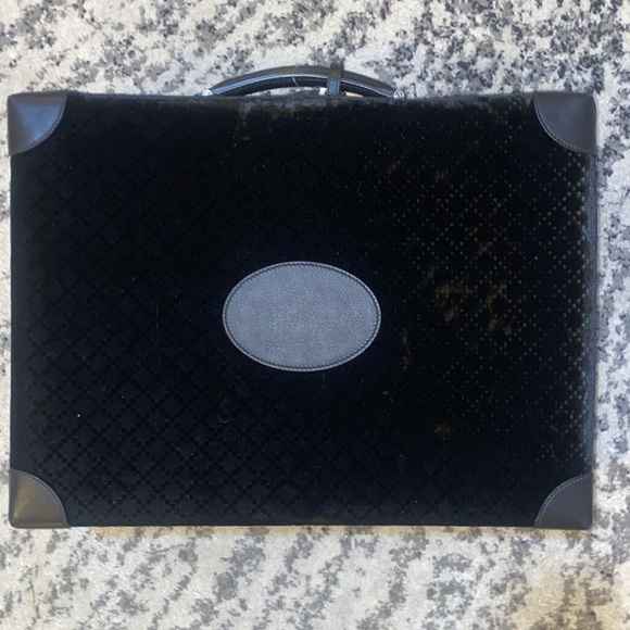 Gucci Jewelery and Watch Travel Suitcase with Diamond Pattern Cover Bag - Picture 2 of 15